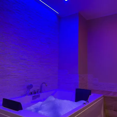 Alojamento de Acomodação e Pequeno-almoço New Paris & 4*