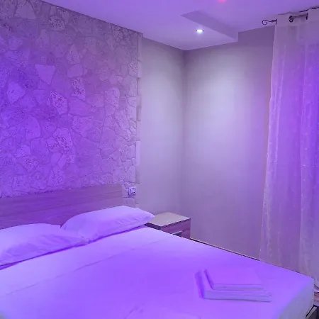 New Paris & 4* Taranto