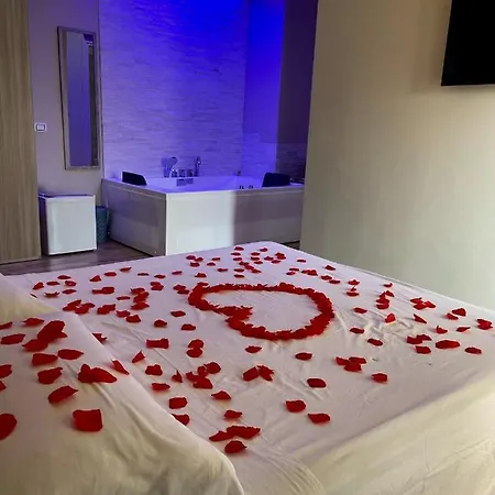 New Paris & Alojamento de Acomodação e Pequeno-almoço 4*